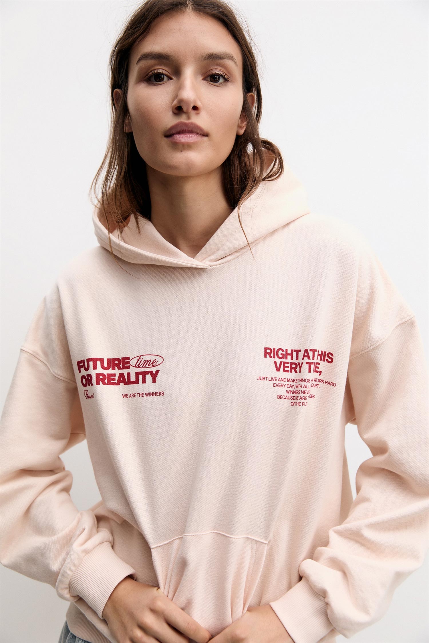 RED SWEATSHIRT WITH SLOGAN - Image 3