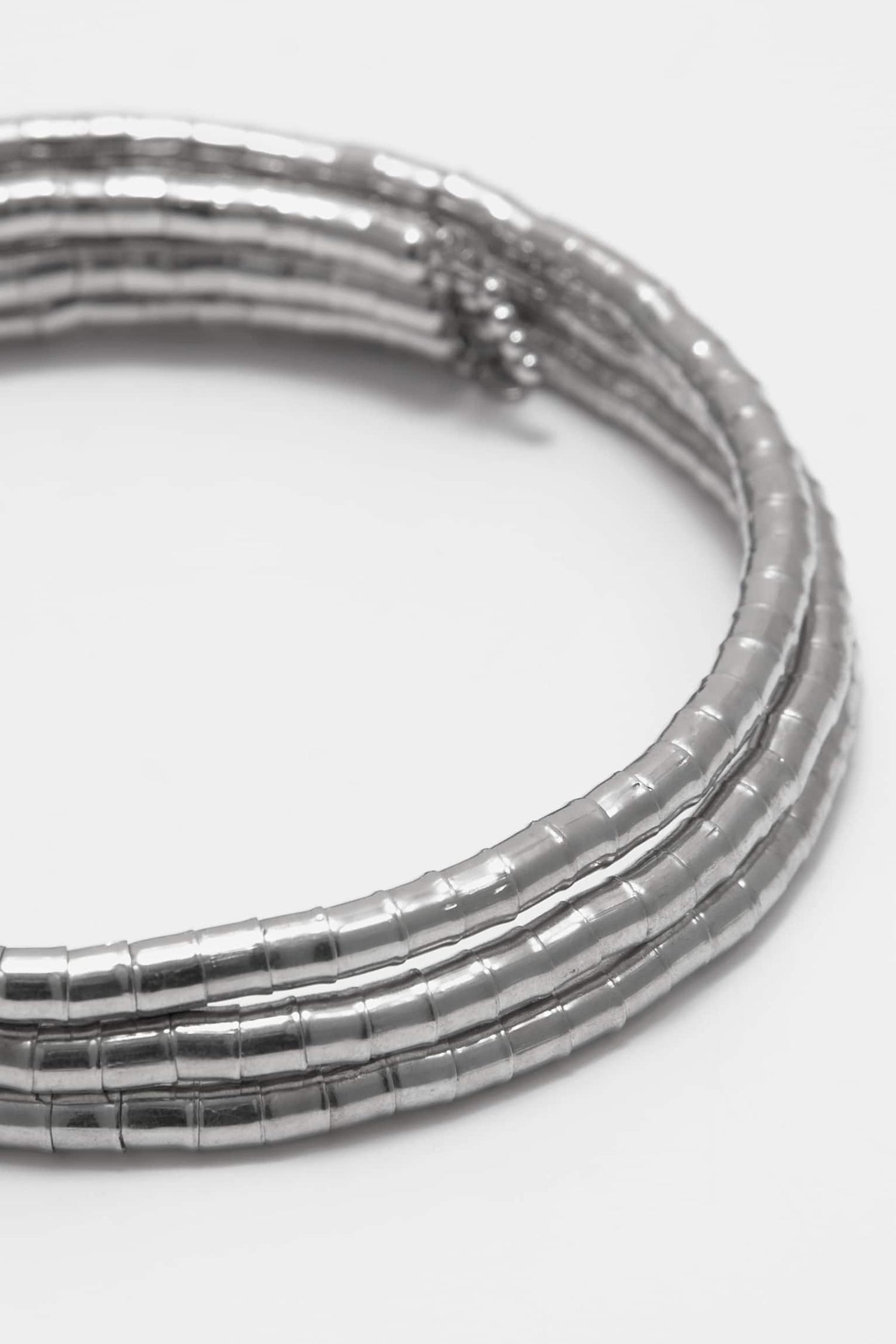 Multi-strand silver-toned necklace - Image 3